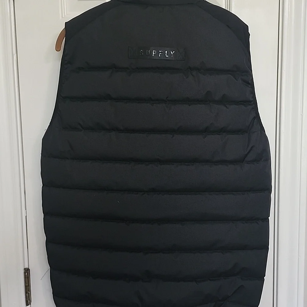 NWOT Supply & Demand Men's Puffer Vest Black Size Medium​​​